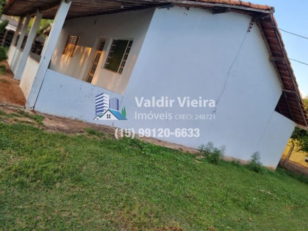 Localizada em uma área privilegiada, este terreno de 63 mil metros quadrados e abriga uma granja para até 18 mil aves alem de rio e ótima localização!